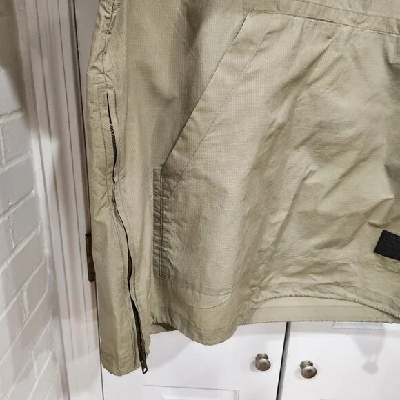 Filson Lightweight Waxed Anorak - Large - Grey Khaki - Picture 4 of 16